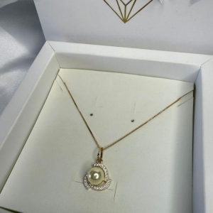 Colar Pingente Pérola Cravejada Zircônias - Banhado a Ouro 18K