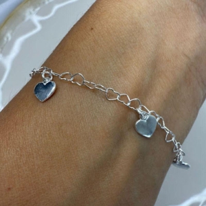 Pulseira Elo de Corações com pingentes de Coração - Prata 925