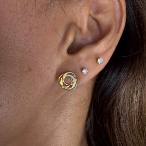 Brinco Entrelaçados e Detalhe em Ródio (Par) - Banhado a Ouro 18k