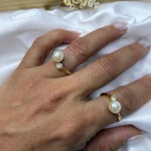 Anel com Pérola e Ponto de Luz (UND)- Banhado a Ouro 18k