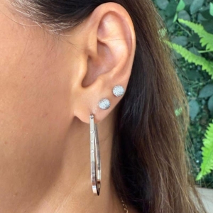 Argola Oval com Ponto de Luz - Banhado em Ródio Branco