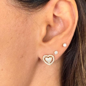Brinco Pequeno Coração Duplo Cravejado - Banhado a Ouro 18k