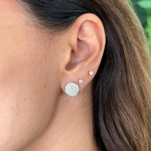 Brinco Redondo Cravejado com Zircônias - Banhado a Ouro 18k