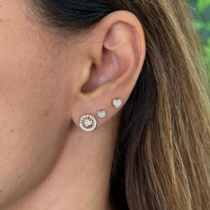 Brinco Redondo com Coração Cravejado Zircônias - Banhado a Ouro 18k