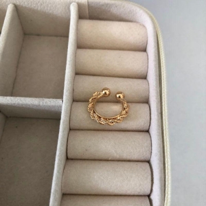 Piercing Design Trançado - Banhado a Ouro 18k