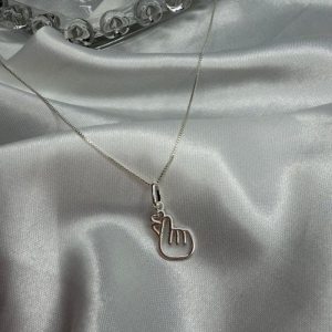 Pingente Dorama Gesto de Coração Coreano - Prata 925