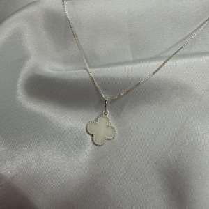 Pingente Trevo Quatro Folhas Branco - Prata 925