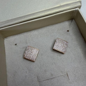 Brinco Quadrado Cravejado - Banhado a Ouro 18k