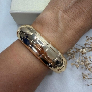 Bracelete Maxi com Design Geométrico em Relevo