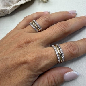 Anel 3 Fileiras Com Zircônias (UND) - Banhado a Ouro 18K