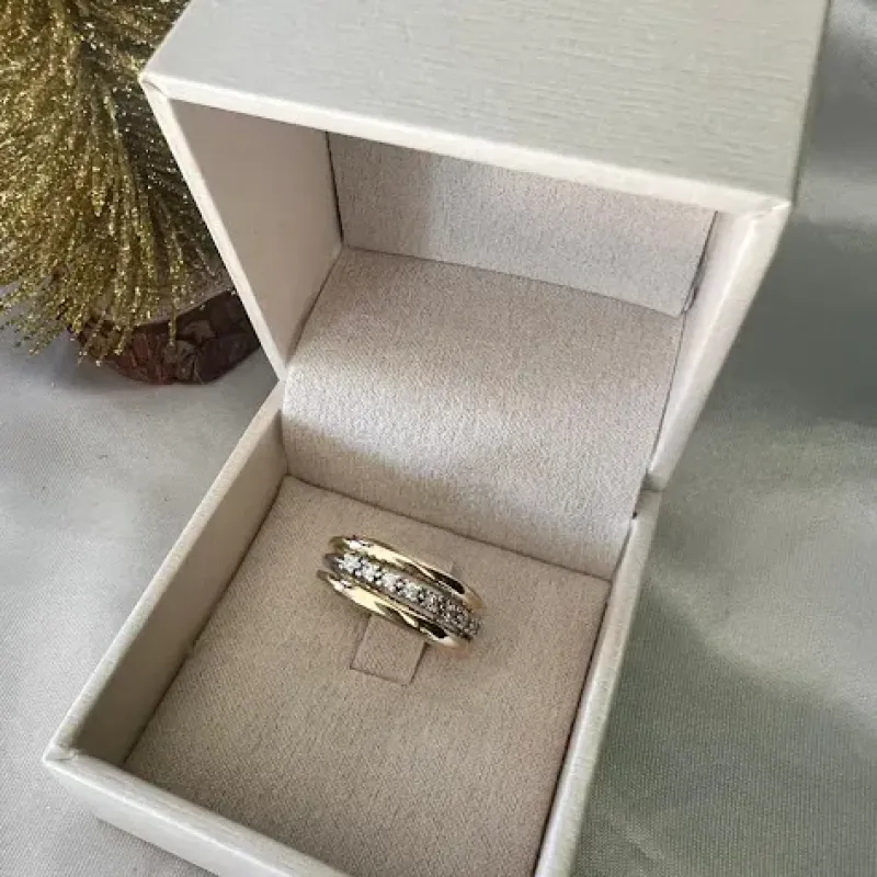 Anel 3 Elos e 1 Elo com  Zircônias - Banhado a Ouro 18k