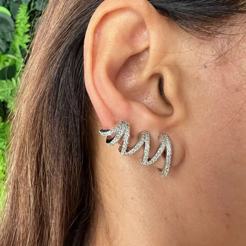 Brinco Ear Curff Zig Zag Cravejado Zircônias em Ródio