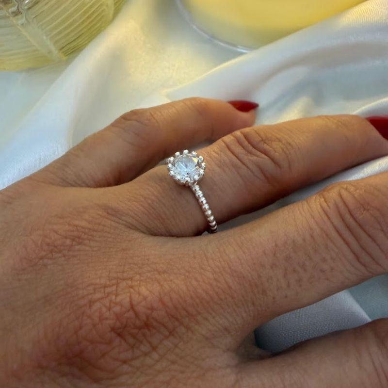 Anel Solitário e Bolinhas na Lateral  - Prata 925