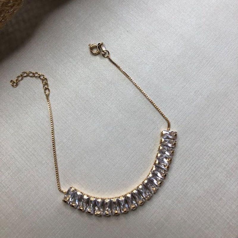 Pulseira com Zircônias Baguete - Banhado a Ouro 18k