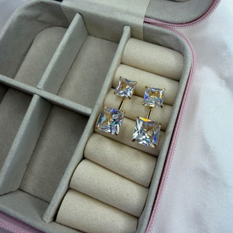 Duo Brincos Ponto Luz Quadrado - Banhado a Ouro 18k