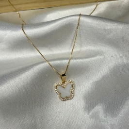 Colar Borboleta Madreperola Cravejada Zircônias - Banhado a Ouro 18K Colar Borboleta Madreperola Cravejada Zircônias - Banhado a Ouro 18K