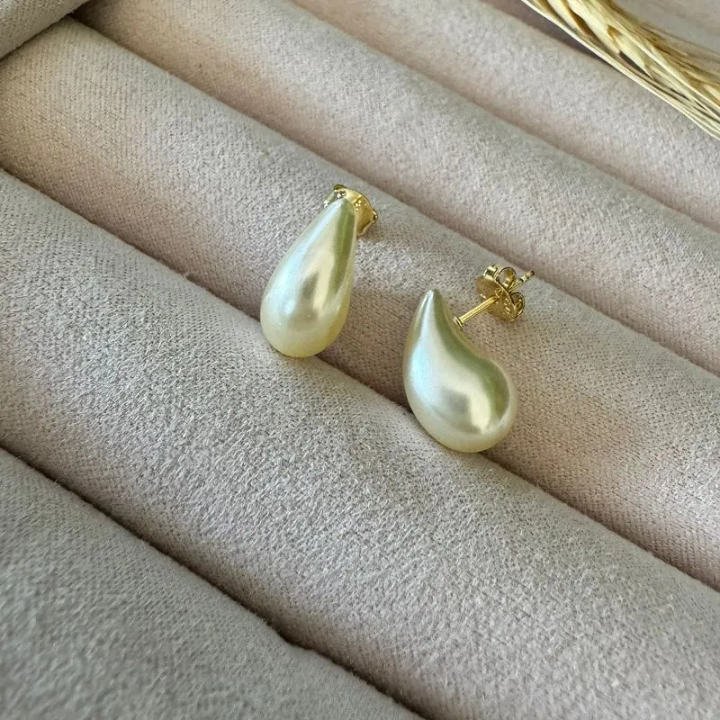 Brinco Gota Pérola - Banhado a Ouro 18K