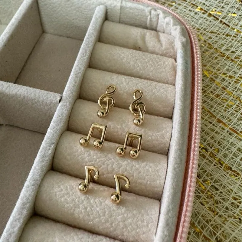 Brinco Trio Notas Musicais - Banhado a Ouro 18K