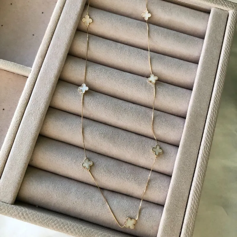 Colar Longo Inspiração Jóia Pingente Off - Banhado a Ouro 18K