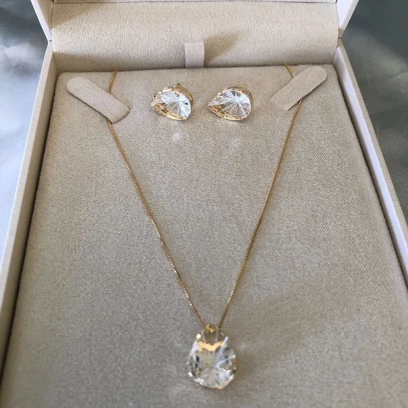 Conjunto Colar e Brinco Gota Pedra Natural Transparente - Banhado a Ouro 18K
