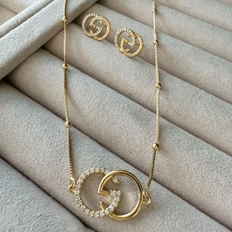 Conjunto Colar e Brincos Inspiração Jóia - Banhado a Ouro 18K