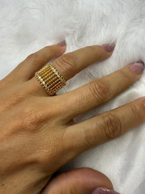 Anel com Bolinhas e Microcravejado - Banhado a Ouro 18k
