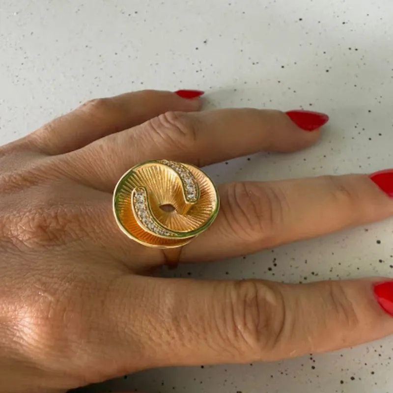 Anel Maxi Boleado Texturizado Zircônia - Banhado em Ouro 18k