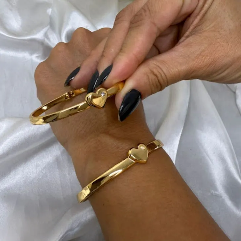 Bracelete Médio de Coração (und) - Banho Verniz Italiano