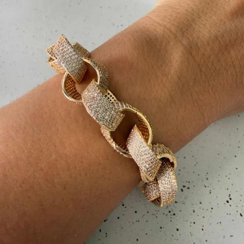 Pulseira com Elos Cravejados Zircônias e  Lisos - Banhado a Ouro 18k
