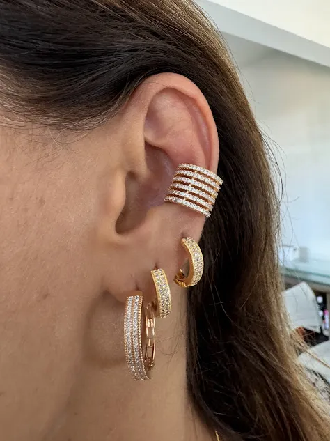 Brinco Argola Média com Dupla Fileira de Zircônias - Banhado a Ouro 18K