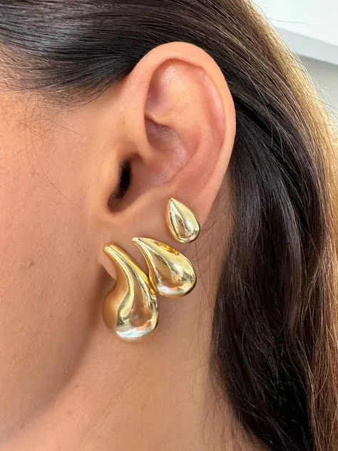 Brinco Vírgula - Banhado a Ouro 18K