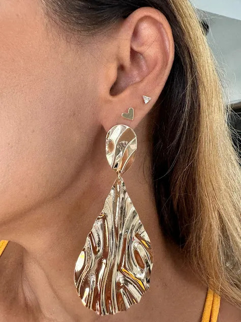 Brinco Maxi Gota Martelado - Banhado a Ouro 18K