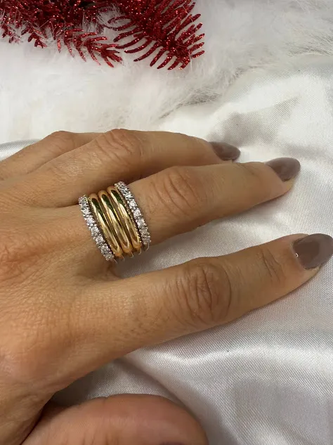Anel 5 Fileiras e 2 com Zircônias - Banhado a Ouro 18K