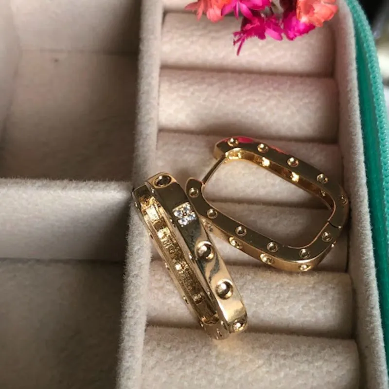 Brinco Argola Quadrada Inspiração Joia G - Banhado a Ouro 18K