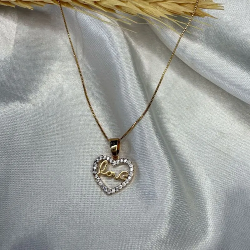 Colar Coração Cravejado e Love - Banhado a Ouro 18K