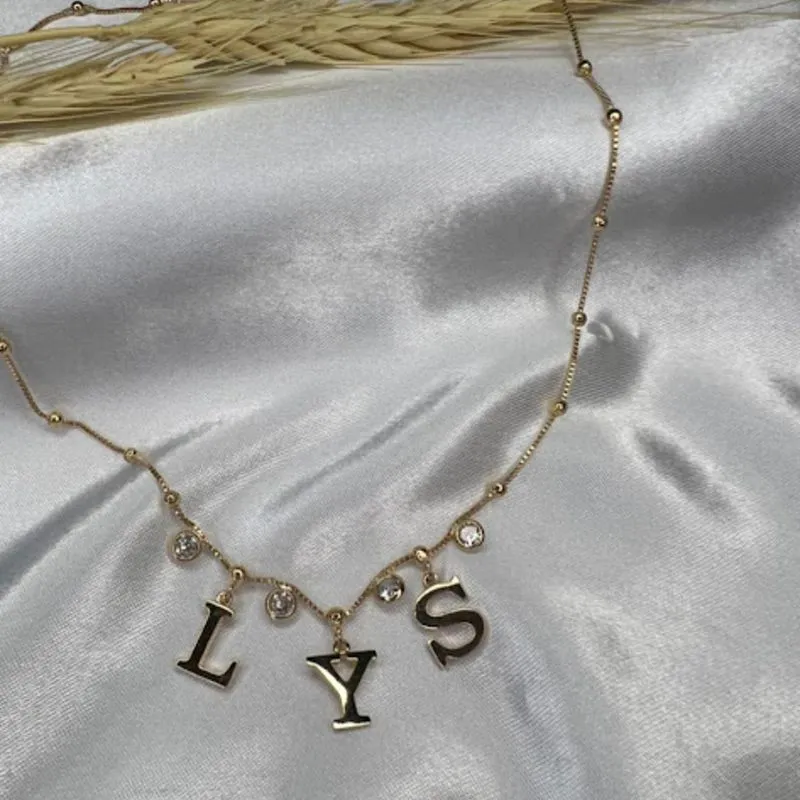 Colar Personalizado Letras e Pontos de Luz - Banhado a Ouro 18K