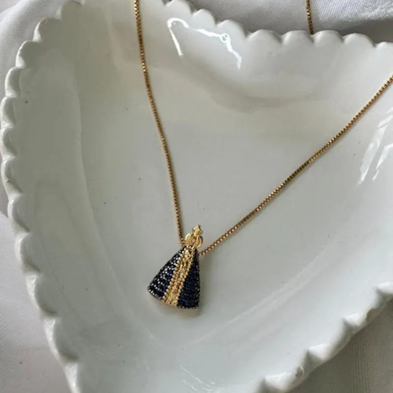 Colar Pingente N.Sra. Aparecida Zircônias Coloridas - Banhado a Ouro 18K