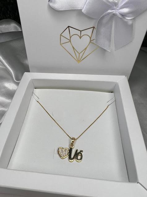 Colar Pingente Vó com Coração Cravejado - Banhado a Ouro 18K