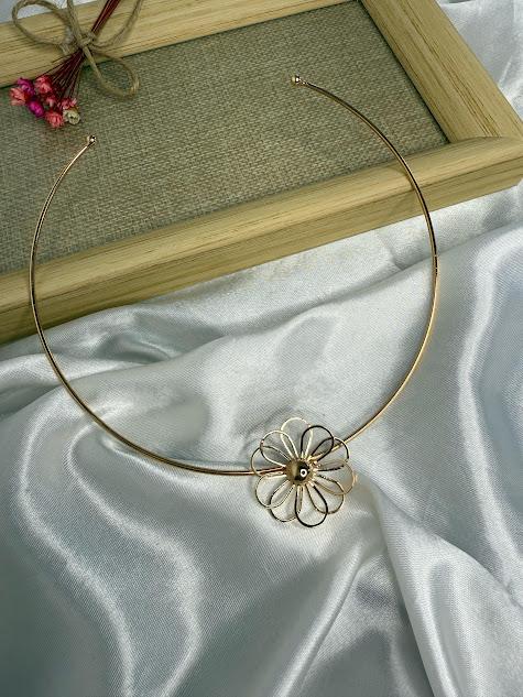 Choker Aro Flor Delicada - Banhado a Ouro 18K