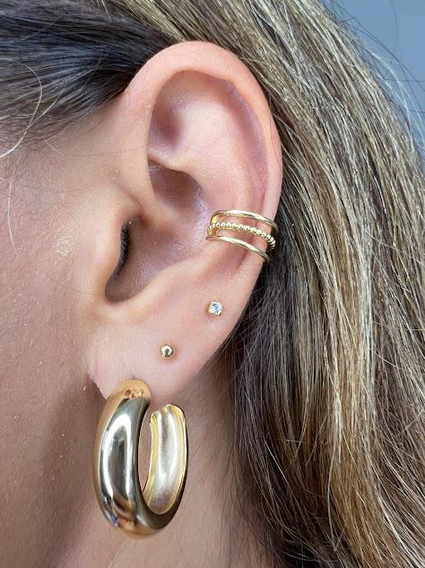 Piercing Fake com Linha de Bolinhas - Banhado a Ouro 18K