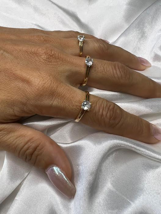Anel Solitário 4 Garras Zircônia 6mm - Banhado a Ouro 18k