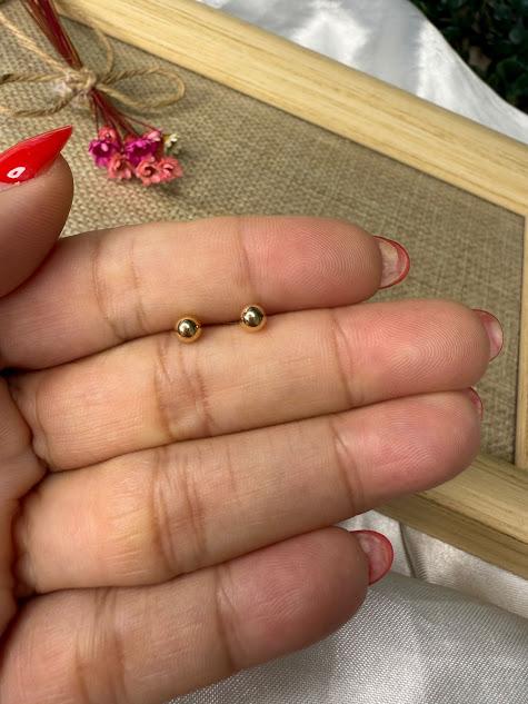 Brinco Bolinha com Tarraxa Baby 4mm - Banhado em Ouro 18K