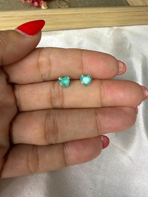 Brinco Pequeno Coração Zircônia Verde Turmalina 6mm - Prata 925