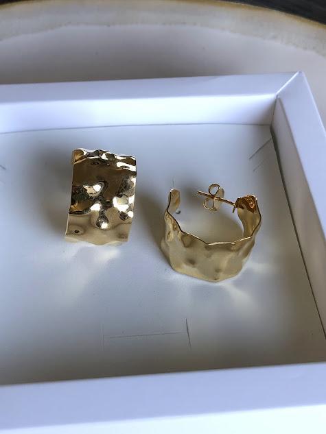 Brinco Semi Argola Orgânica - Banhado a Ouro 18k