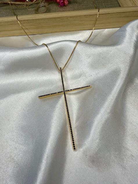 Colar Corrente Veneziana com Cruz Cravejada Zircônias Negras - Banhado a Ouro 18K