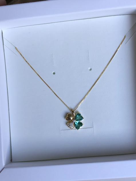 Colar Infantil Trevo da Sorte Cravejado Zircônias Verdes 40cm - Banhado a Ouro 18k