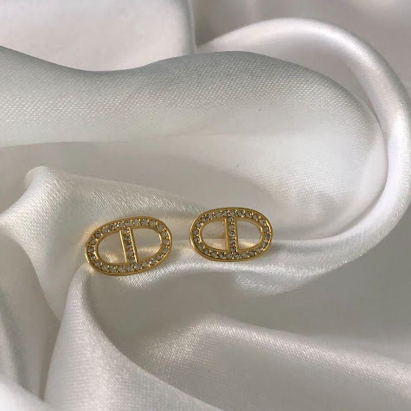 Brinco Pequeno Cravejado Zircônias Inspiração Joia - Banhado a Ouro 18k