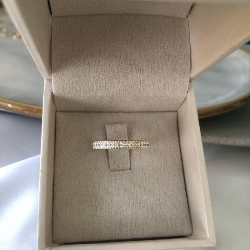 Anel Aparador de Aliança Cravejado com Zircônias - Banhado a Ouro 18k