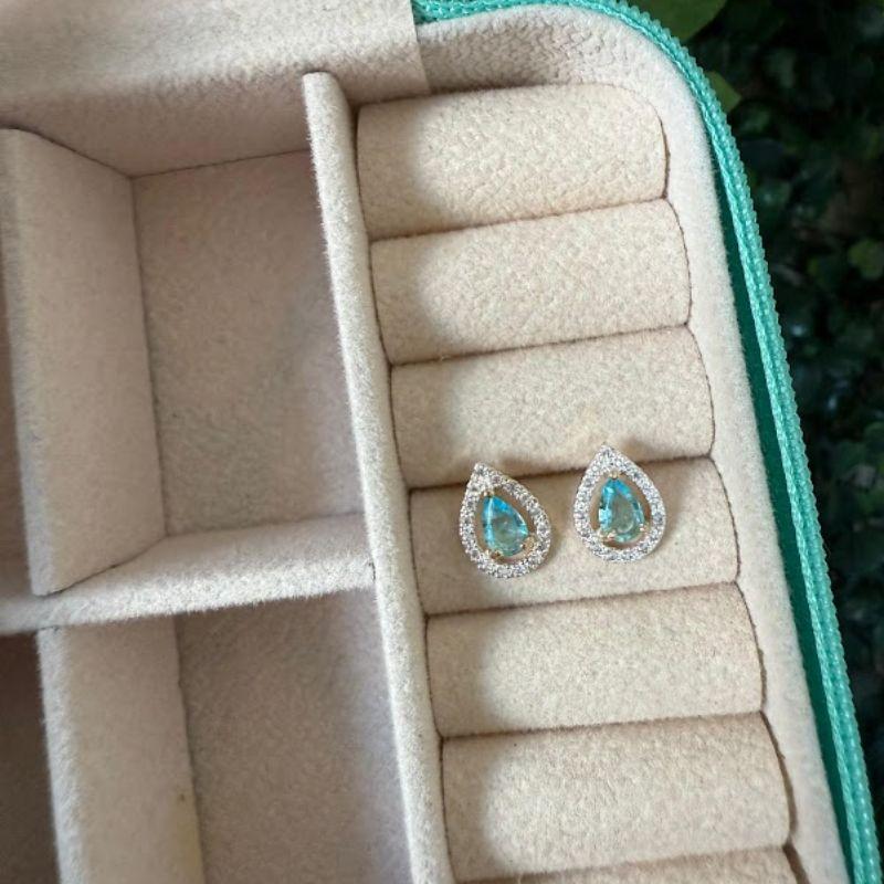 Brinco Gota Delicada Azul Cravejada Zircônias - Banhado a Ouro 18k