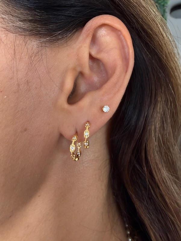 Argolinha com Elos de Corrente com Ponto de Luz Zircônia - Banhado a Ouro 18k